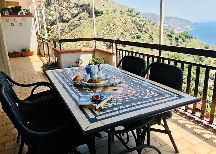 Maison Blue * Taormina